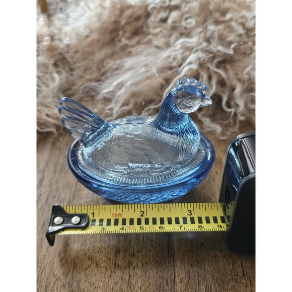 Hen On Nest. Glowing Hen On Nest. Blue Hen On Nest - Picture 7 of 7